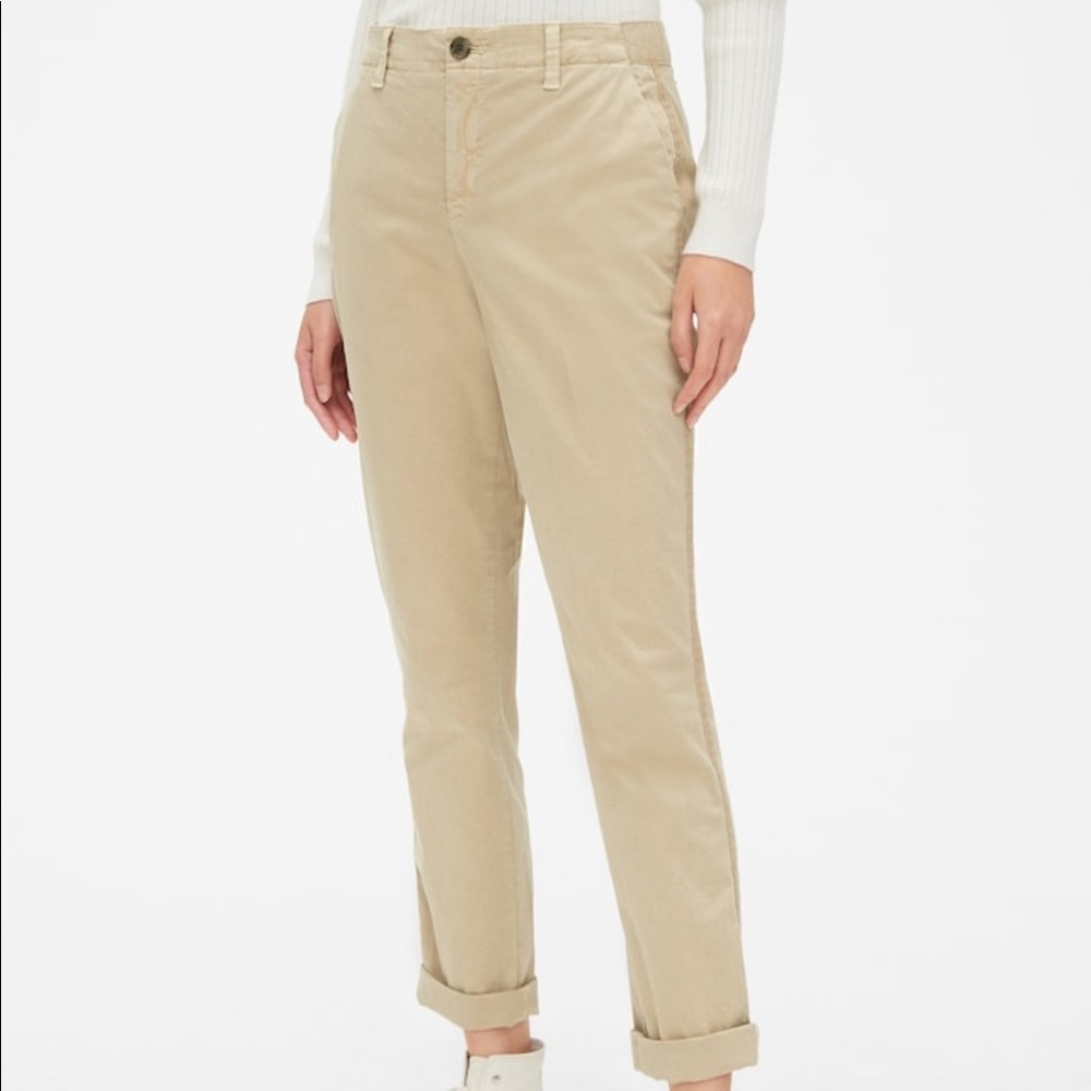 Green chino pants